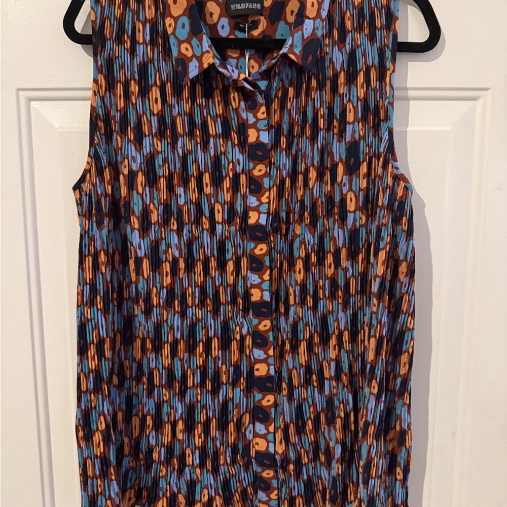 Wildfang Sleeveless Pleated Blouse in Blue and Brown Floral Print